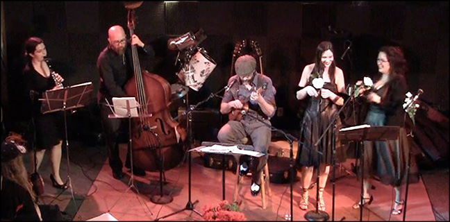 Crackin' Foxy band Crackin' Foxy band